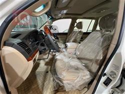 تۆیۆتا لاند کروزەر